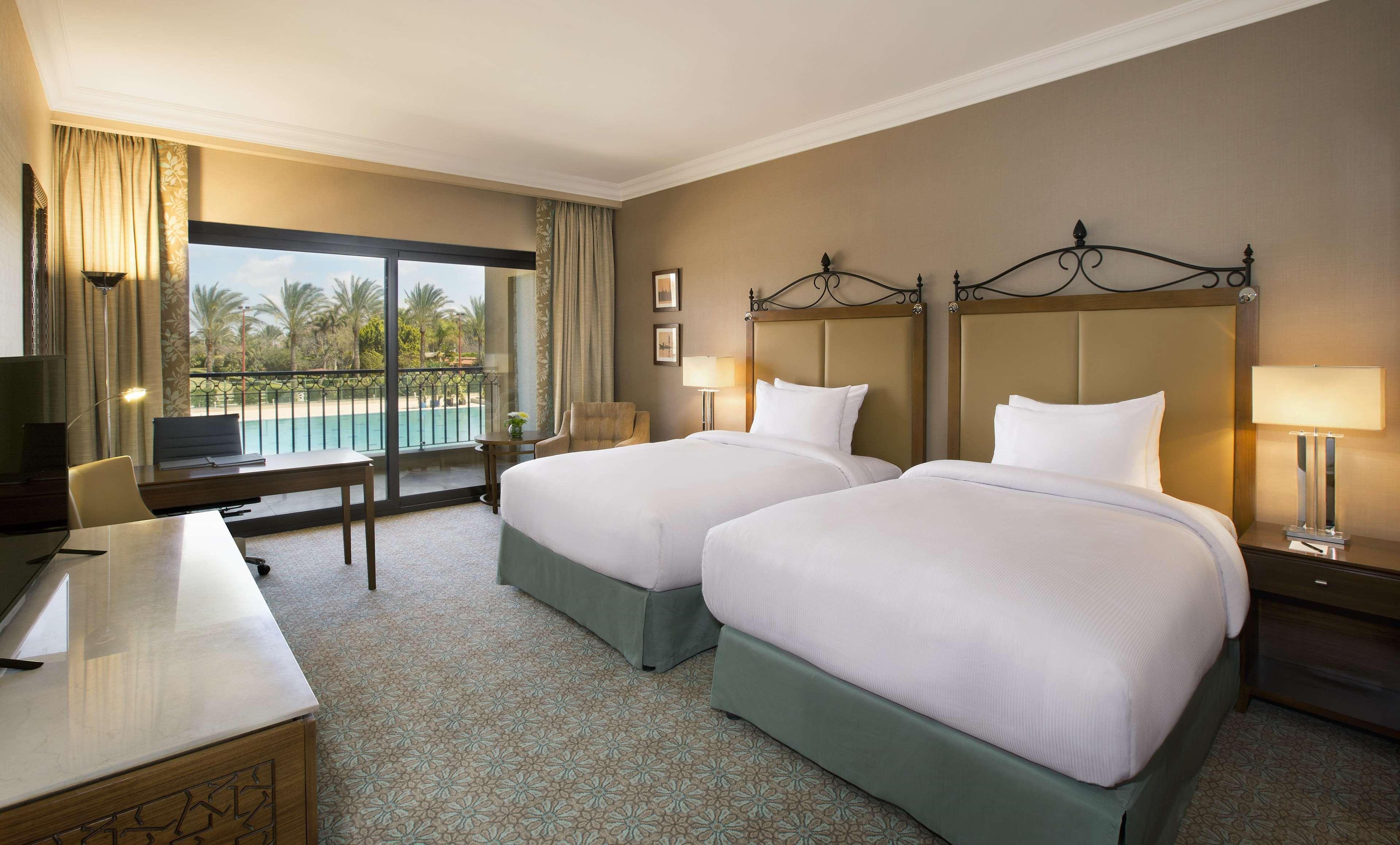 Hilton Alexandria King'S Ranch Hotel King Mariout Esterno foto