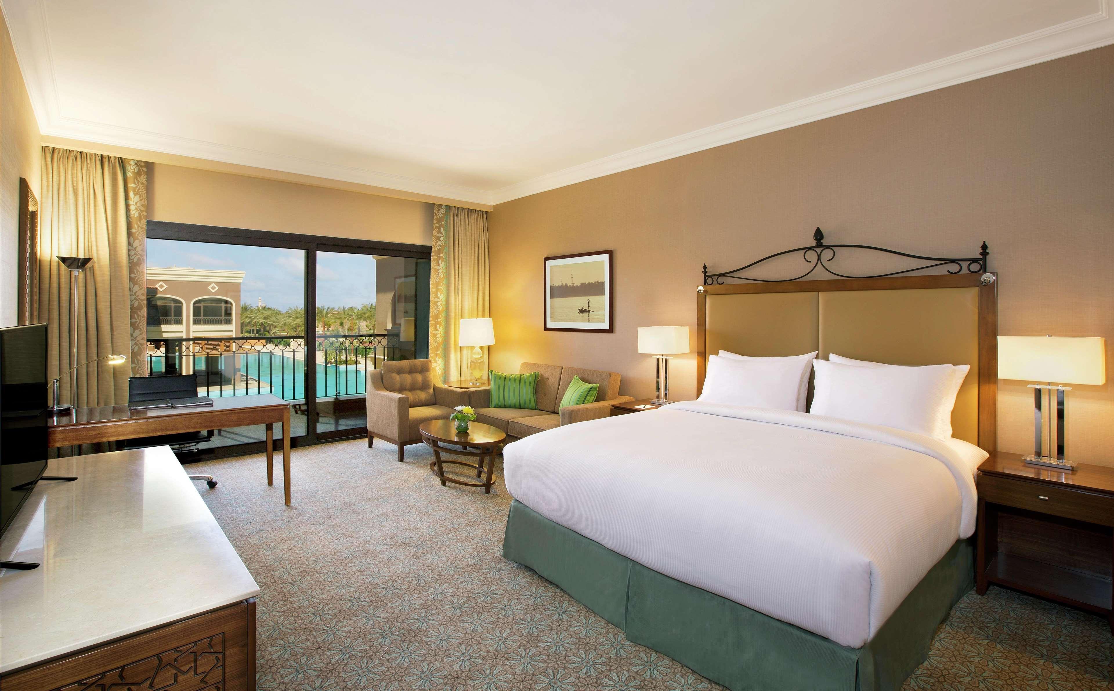 Hilton Alexandria King'S Ranch Hotel King Mariout Esterno foto